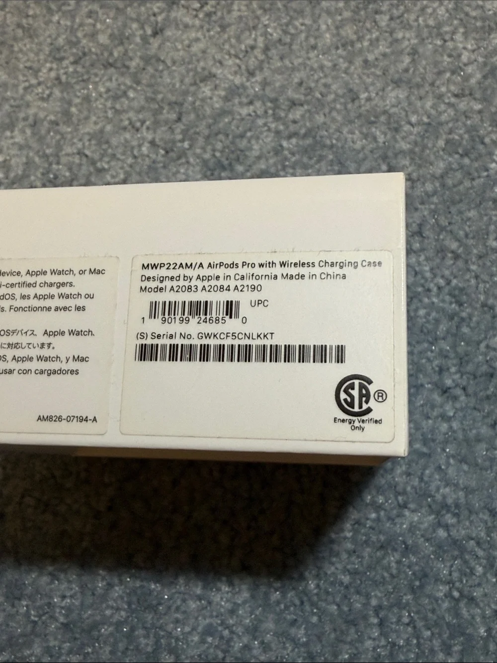 Apple AirPods Pro Noise-Cancelling Earbuds in White (For parts or repair)